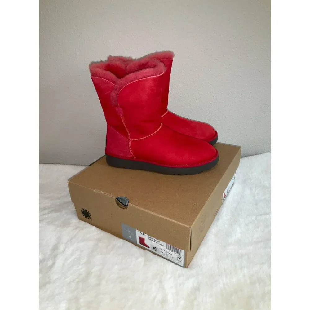 UGG Australia size 6 Classic Cuff Short Boot in RED NEW in Box Women's - Picture 1 of 11
